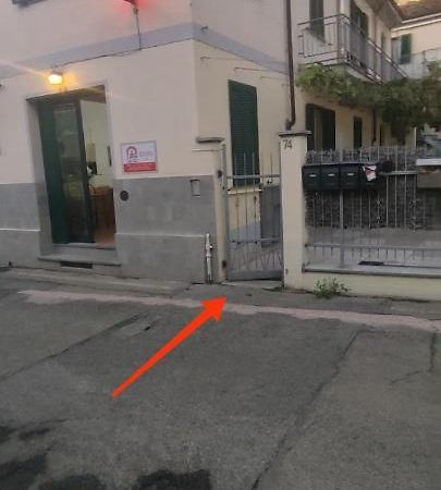 Appartamento A 5 Min Dal Centro Tortona Luaran gambar