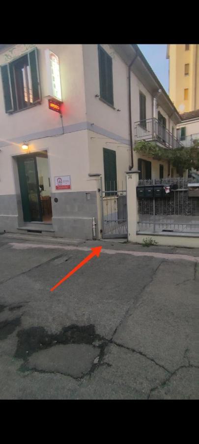 Appartamento A 5 Min Dal Centro Tortona Luaran gambar